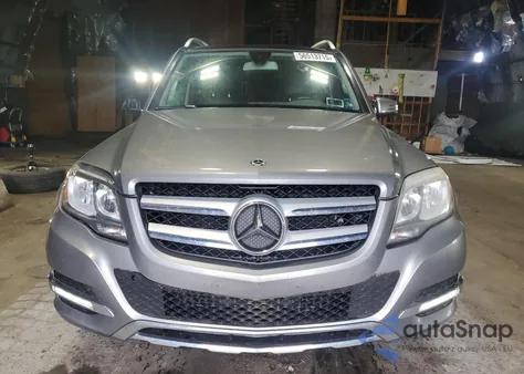 2015 Mercedes-Benz Glk 350 4Matic z USA, uszkodzony, nr VIN WDCGG8JB7FG342905